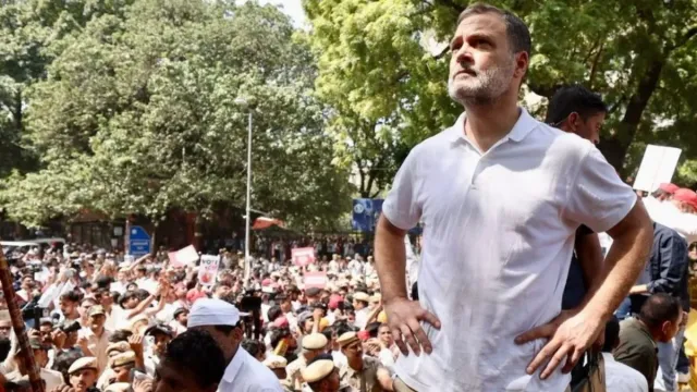 राहुल गांधी नेतृत्व में चलो दिल्ली मार्च के दौरान विरोध प्रदर्शन