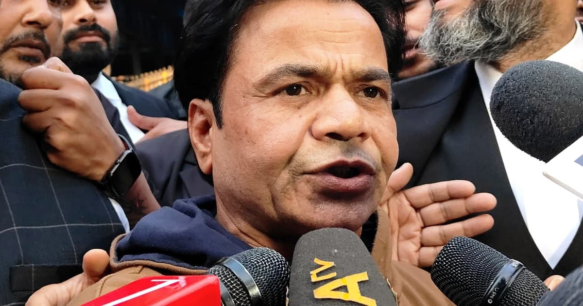 सुप्रीम कोर्ट ने राजपाल यादव के वकील को फटकारा, चेक बाउंस रकम जल्द जमा करने को कहा 2 सुप्रीम कोर्ट में राजपाल यादव चेक बाउंस रकम जमा करने की सुनवाई