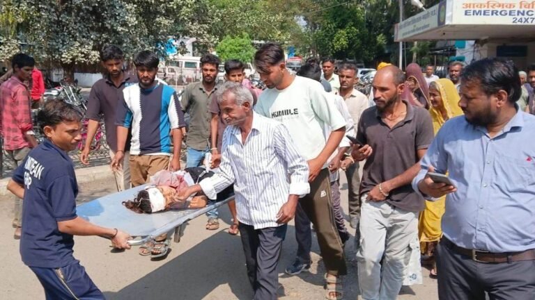 मंदसौर में स्कूल वाहन दुर्घटनाग्रस्त होने की घटना