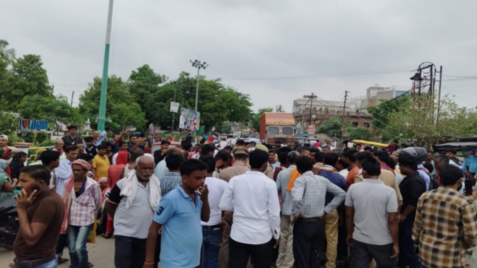प्रतापगढ़ टेंट हादसा करंट से मौत और झुलसे